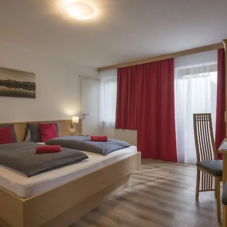 Haus Drei Linden Pansiyon Going am Wilden Kaiser