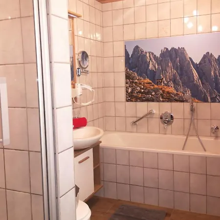 Haus Drei Linden Rum i privatbostad